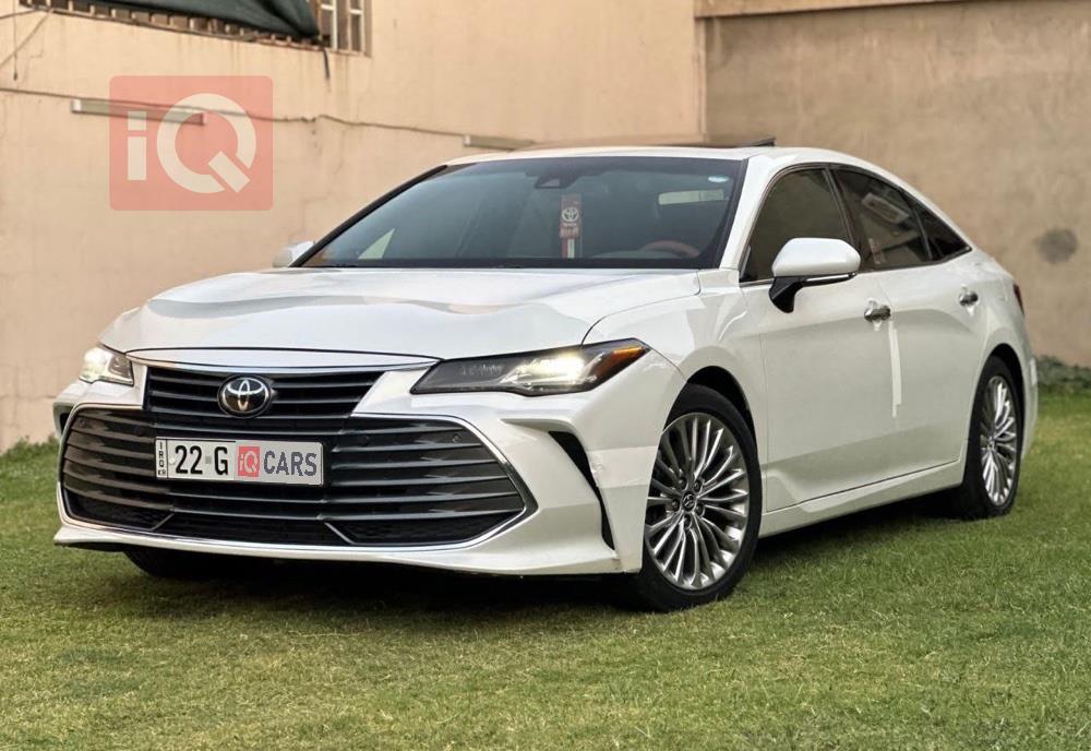 تويوتا أفالون